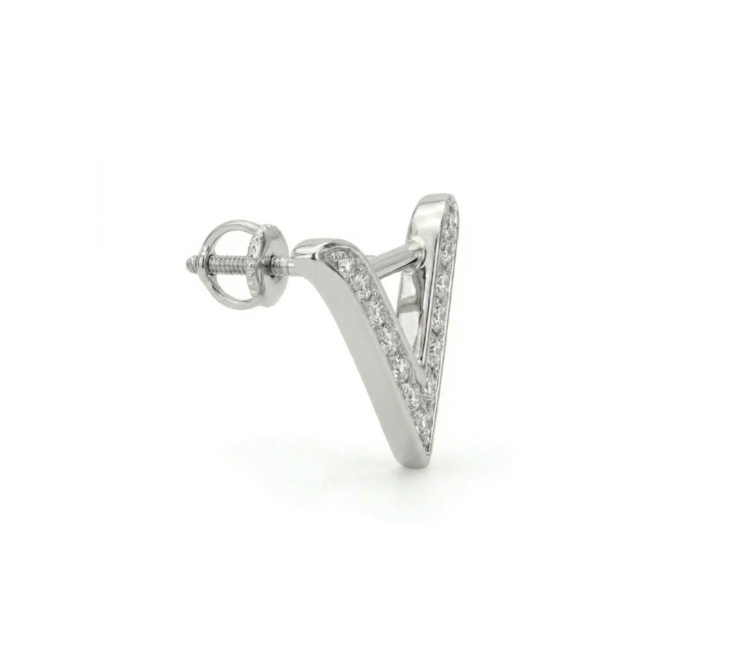 VERO Studs